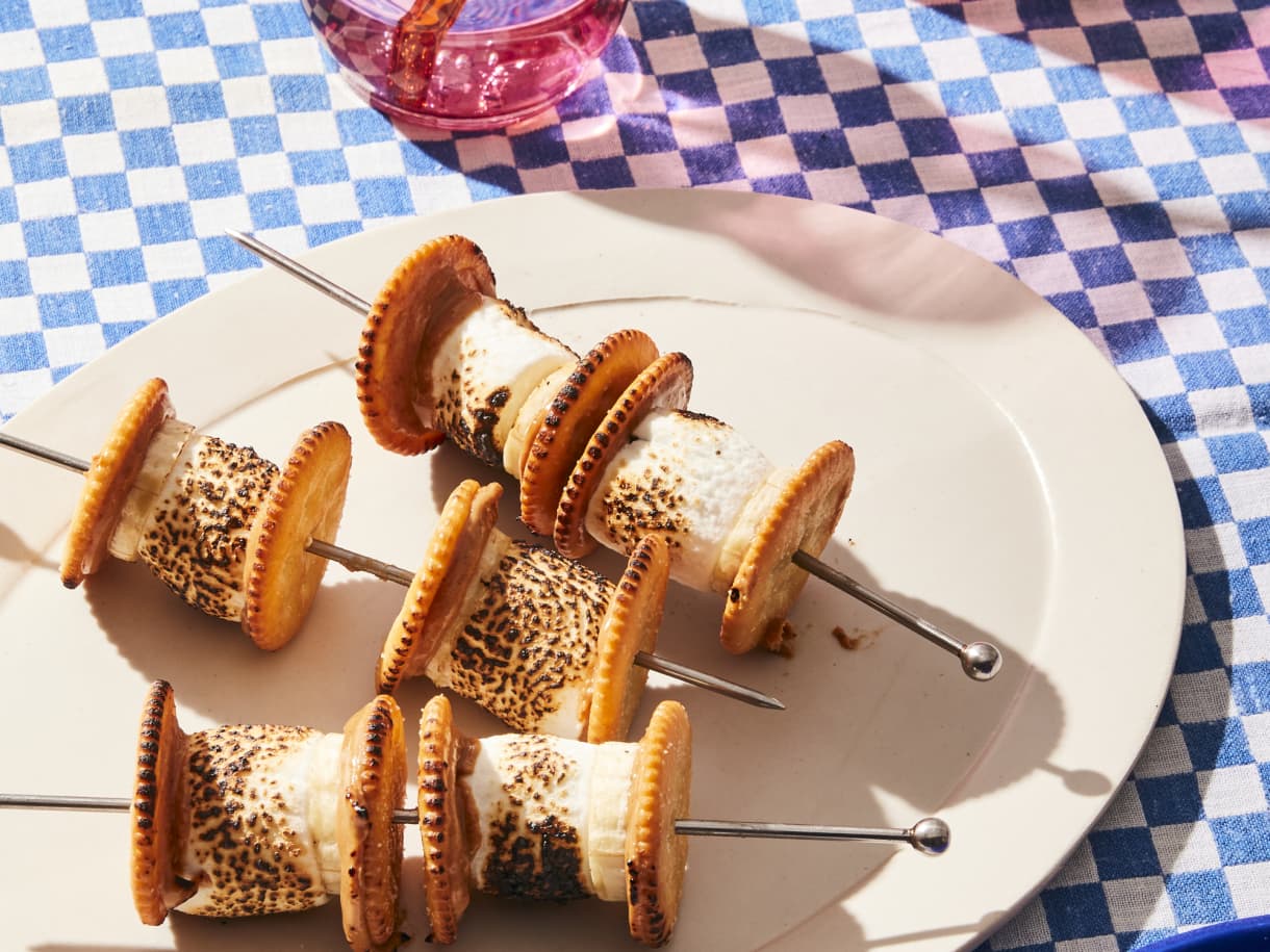 summer kabobs: S'mores Dessert Kabobs