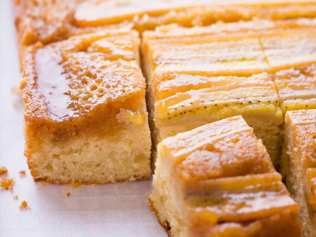 One-Bowl Banana Bread Cake