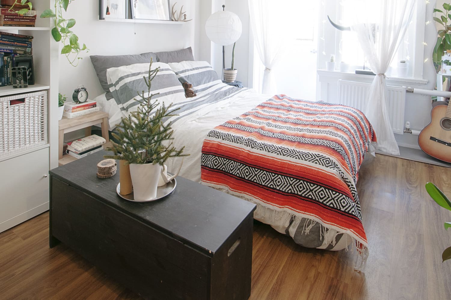 5 Studio Apartment Layouts — Smart Way to Lay Out a Studio | Apartment  Therapy