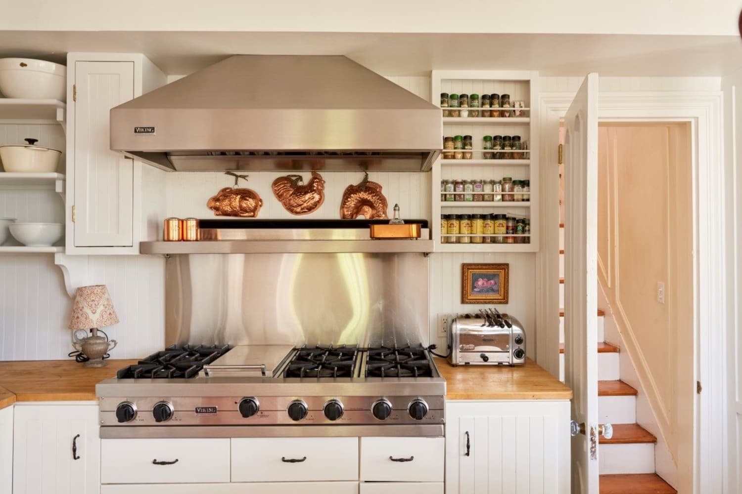 The Real Reason Why Spice Racks Don't Only Belong in Kitchens