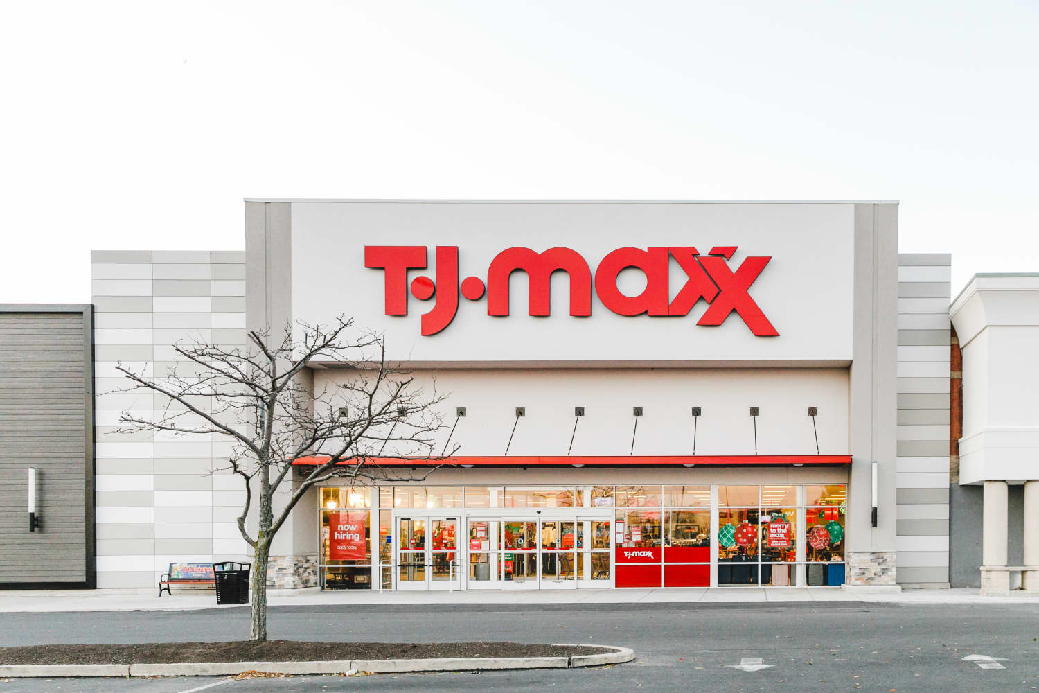 T.J. Maxx’s $30 Wine Glasses & Coupes Are Flying Off Shelves