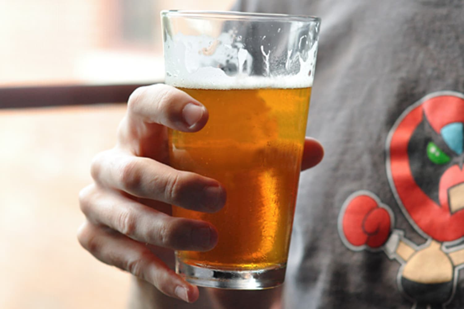 How Glassware Shape Changes Your Beer