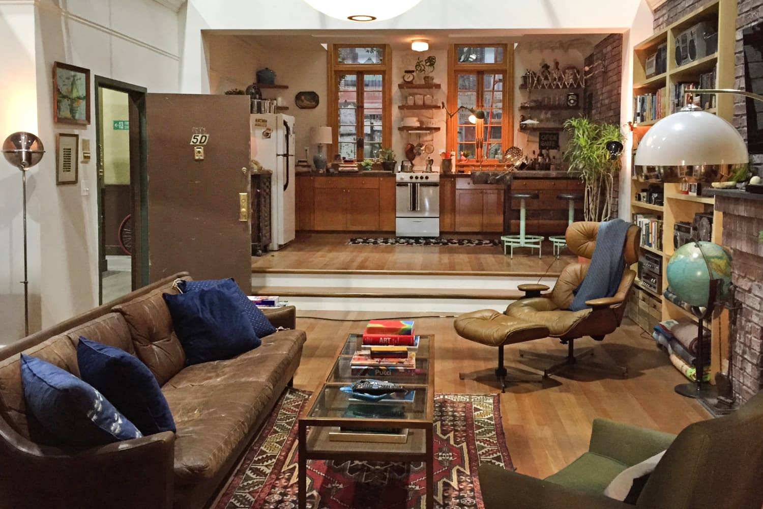 Master of None Apartment Set Tour | Apartment Therapy, image size:1500x1000