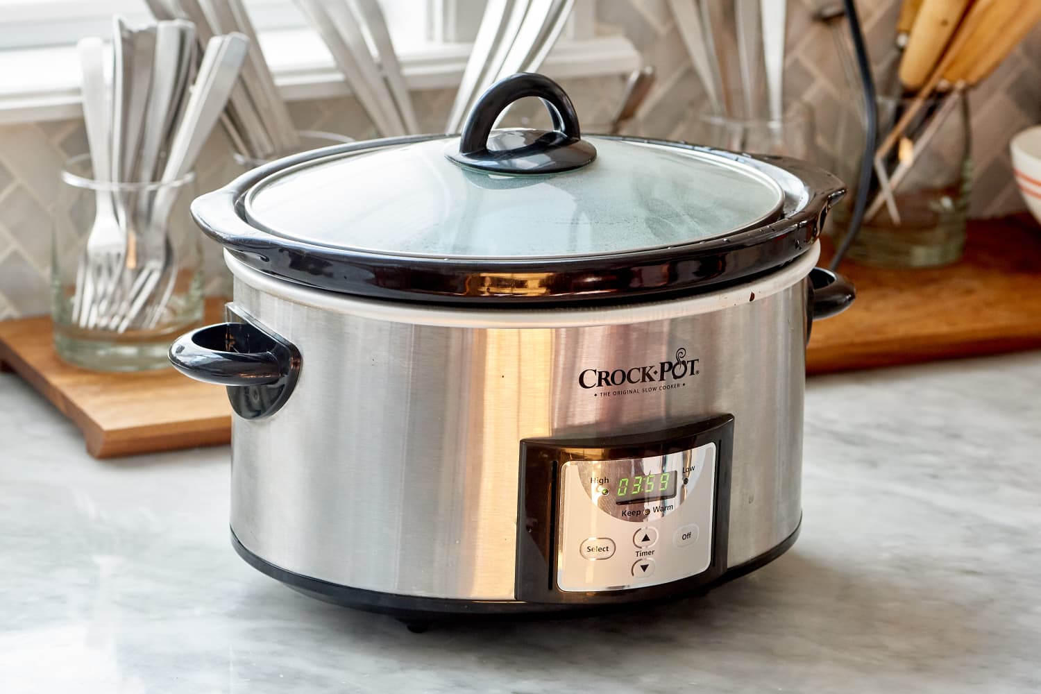 This Portable Mini Crockpot Is Perfect For Toting Thanksgiving