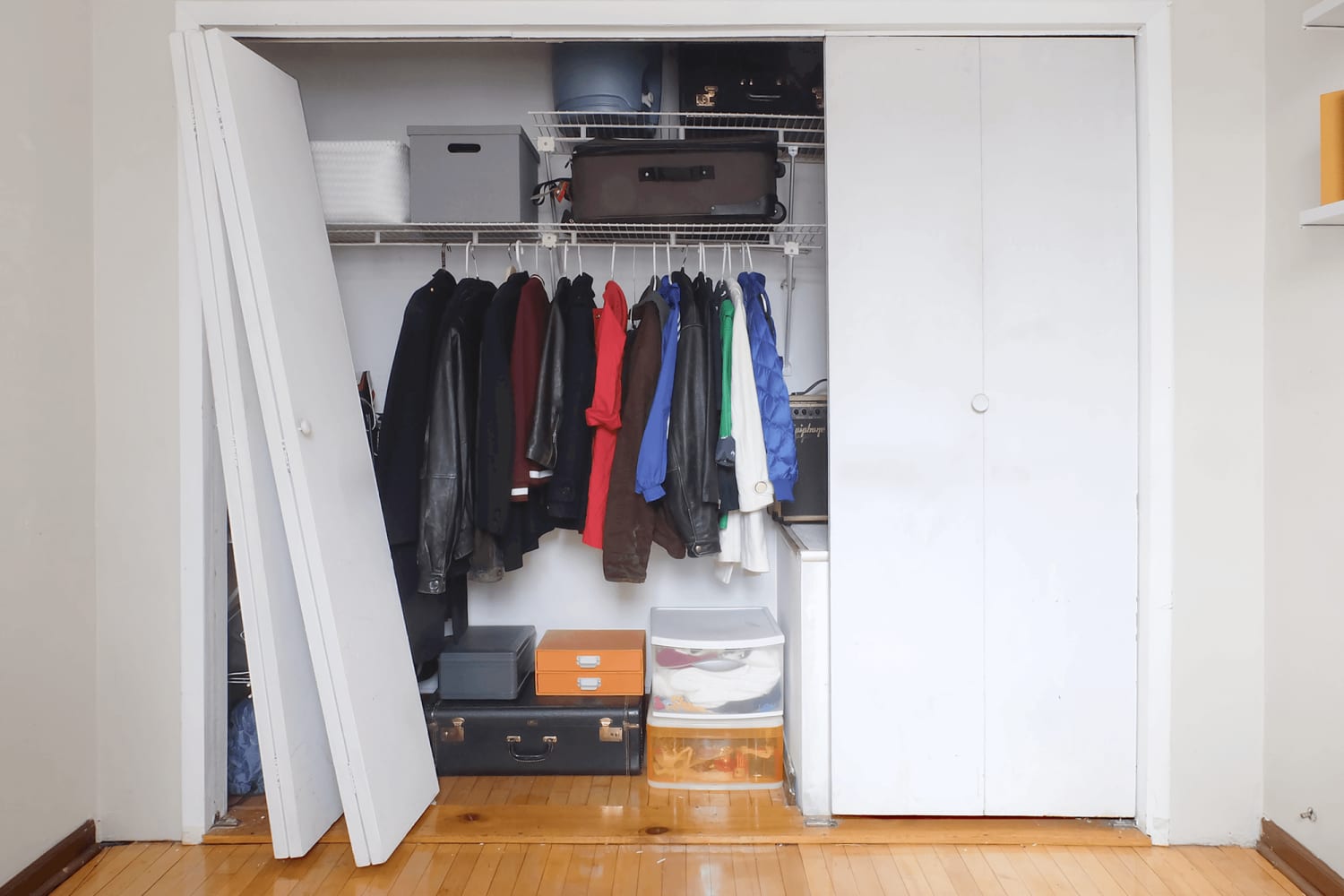 How to Replace Bi-Fold Closet Doors With Sliding Ones