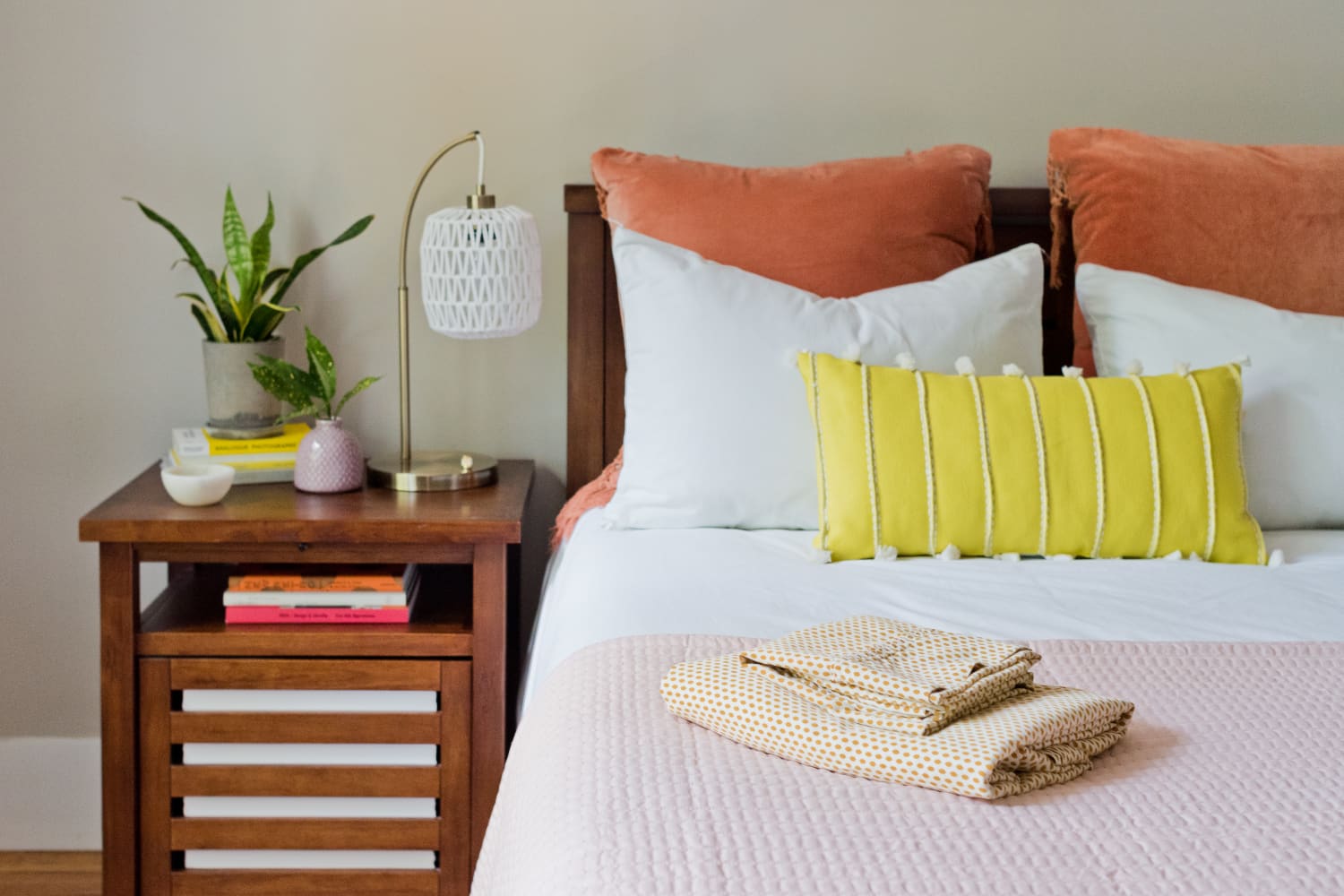 How to Keep Sheets on a Bed: Tips for a Tidy Bed