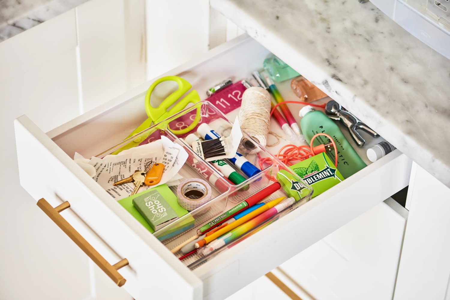 Clutter Control: How to Organize Your Junk Drawer Once and For All (in 5  Minutes) - Paper and Stitch