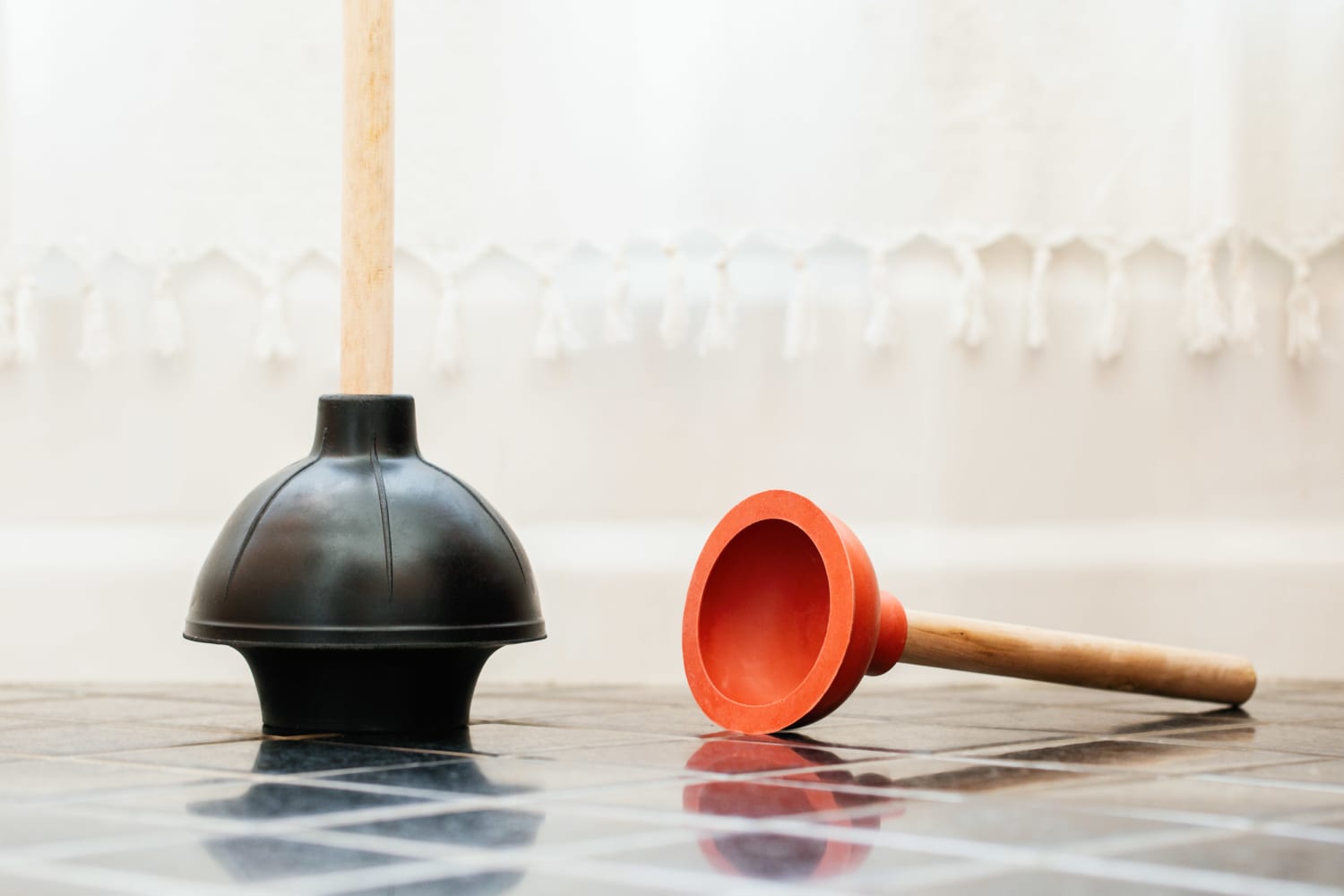 How to Plunge a Toilet or a Sink (sink plunger vs. toilet plunger) 