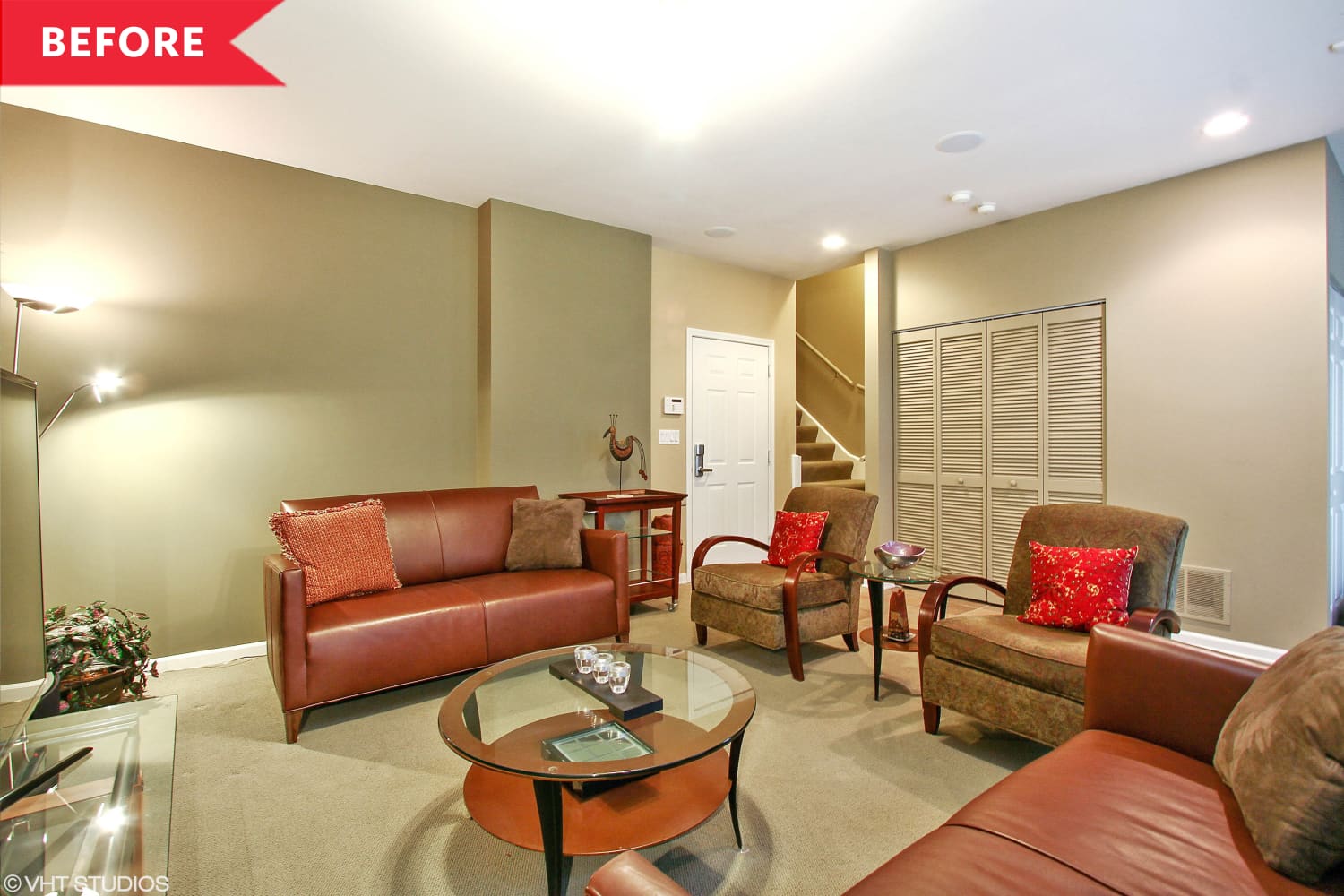 These IKEA Bookcases Made a 90's Living Room Look Custom (for a Fraction of the Cost)