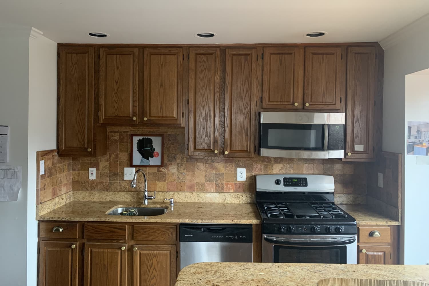 3 Paint DIYs Turned This Very Brown Kitchen Into a Happy Space