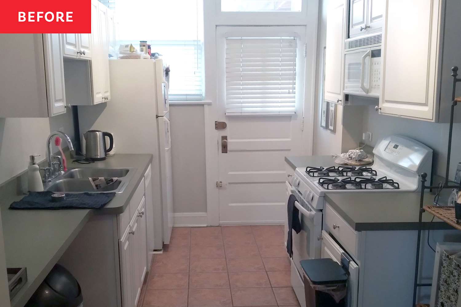 Before & After: A 2000s Kitchen Transformed into a Stunner After a 4-Month DIY Reno