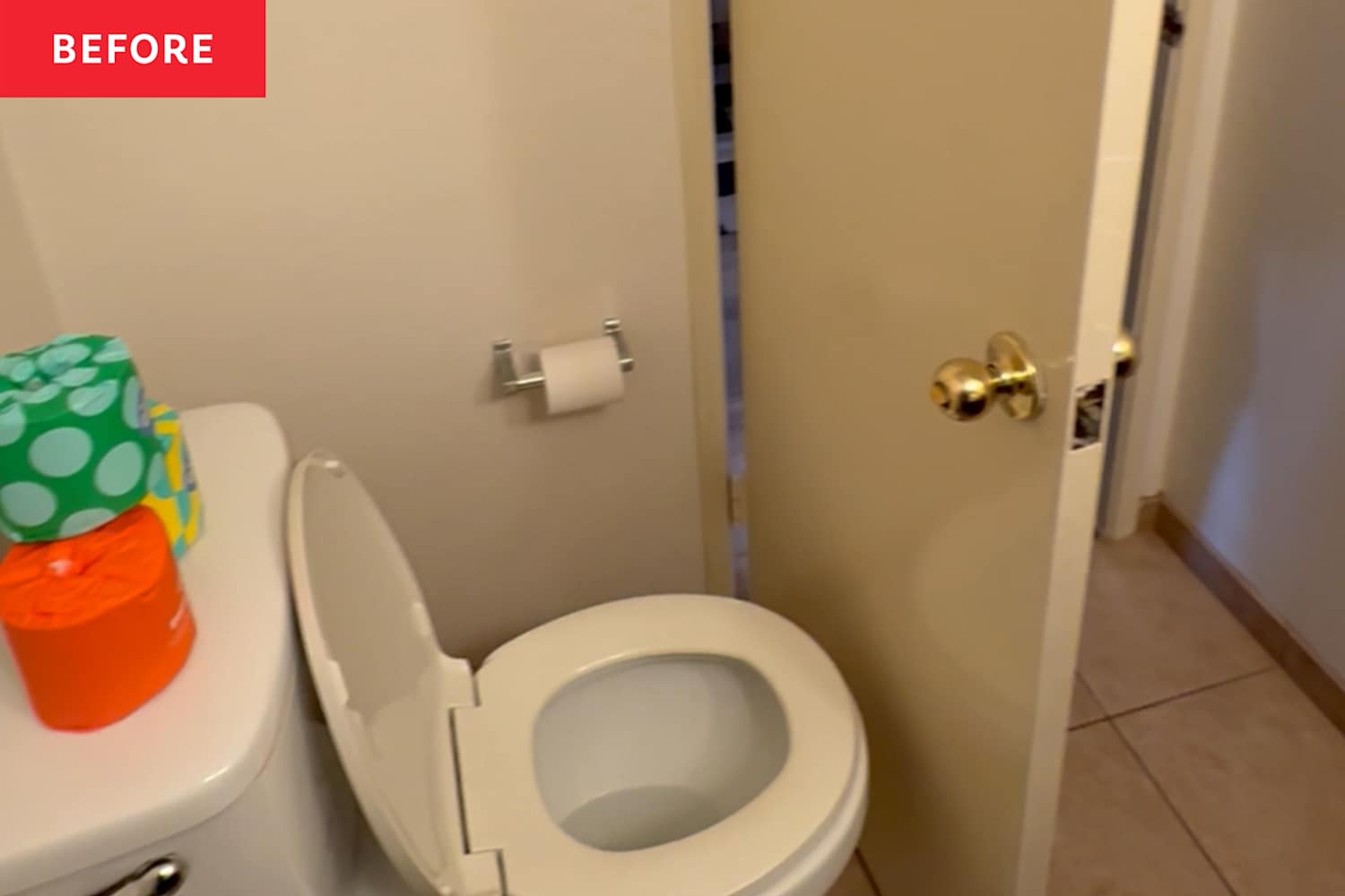 Small Bathroom Transformation: Psychedelic Wallpaper & Corner Mirror Magic