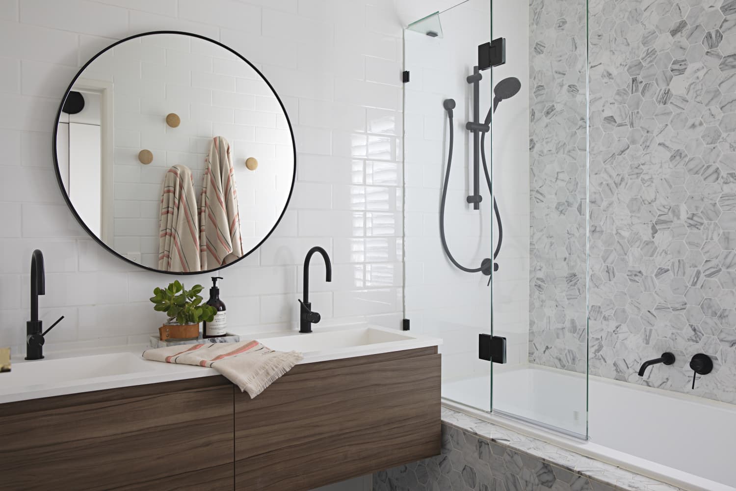 5 Upgrades for Spa-Style Bathroom Interiors