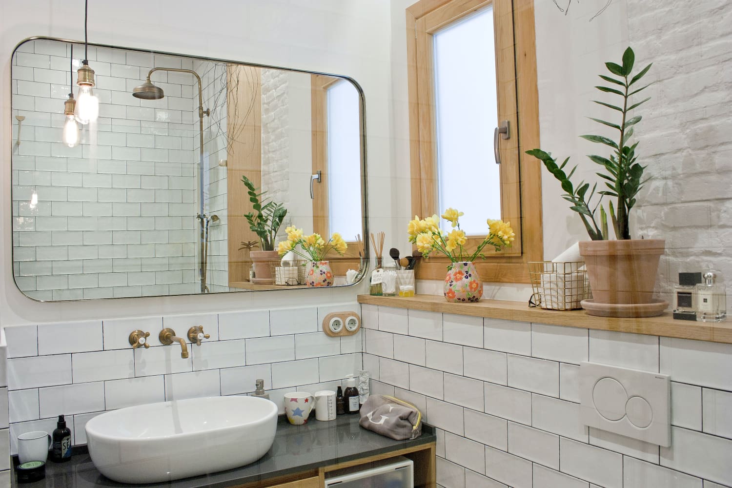 How to Decorate Your Bathroom   Apartment Therapy