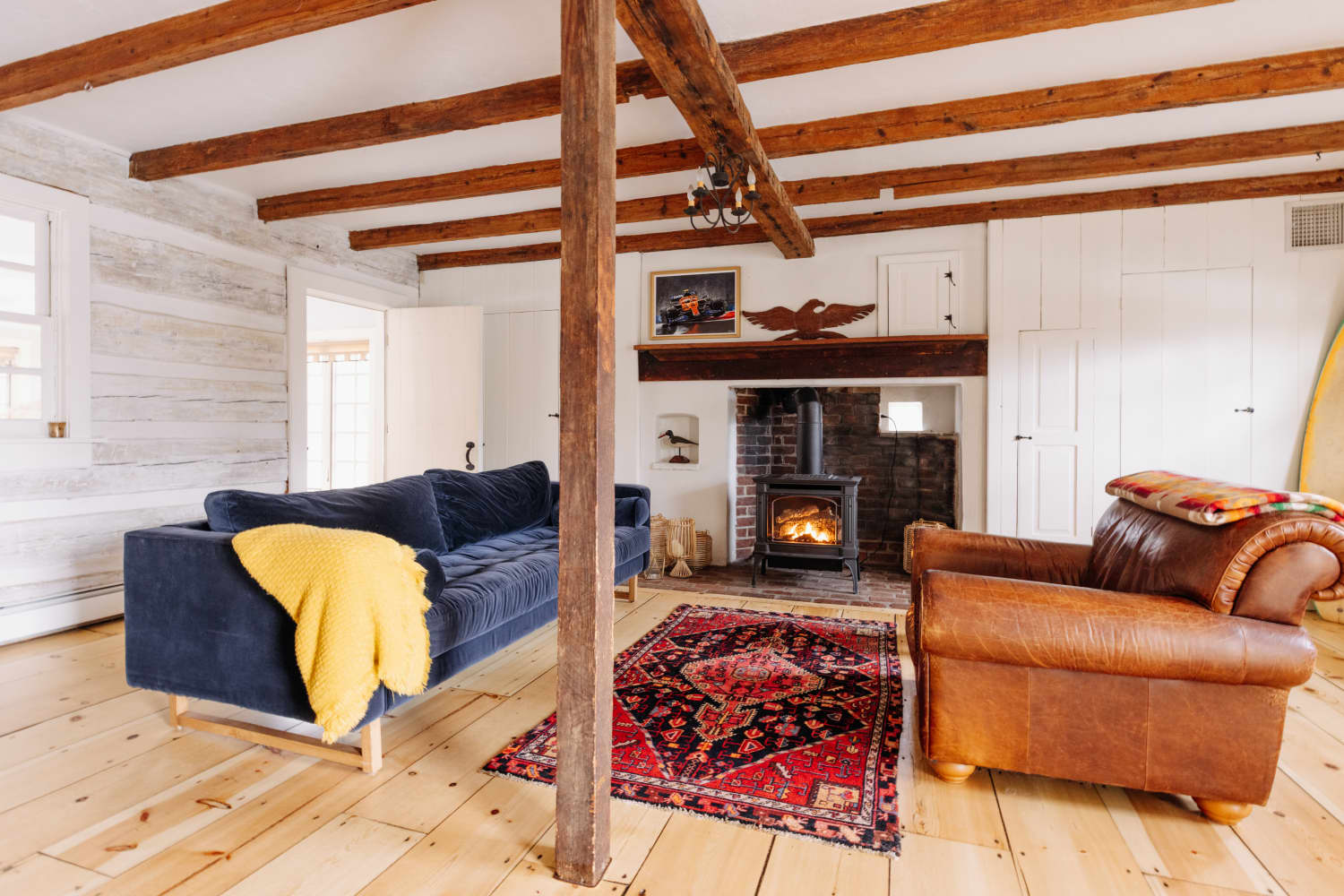 Après-Ski Core Is the Coziest New Winter Home Decor Trend | Apartment ...
