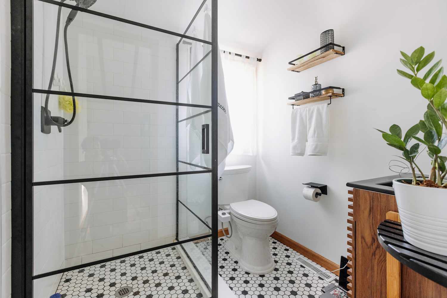 Designers Say This 1920s Tile Is Making a Comeback - Here's Why