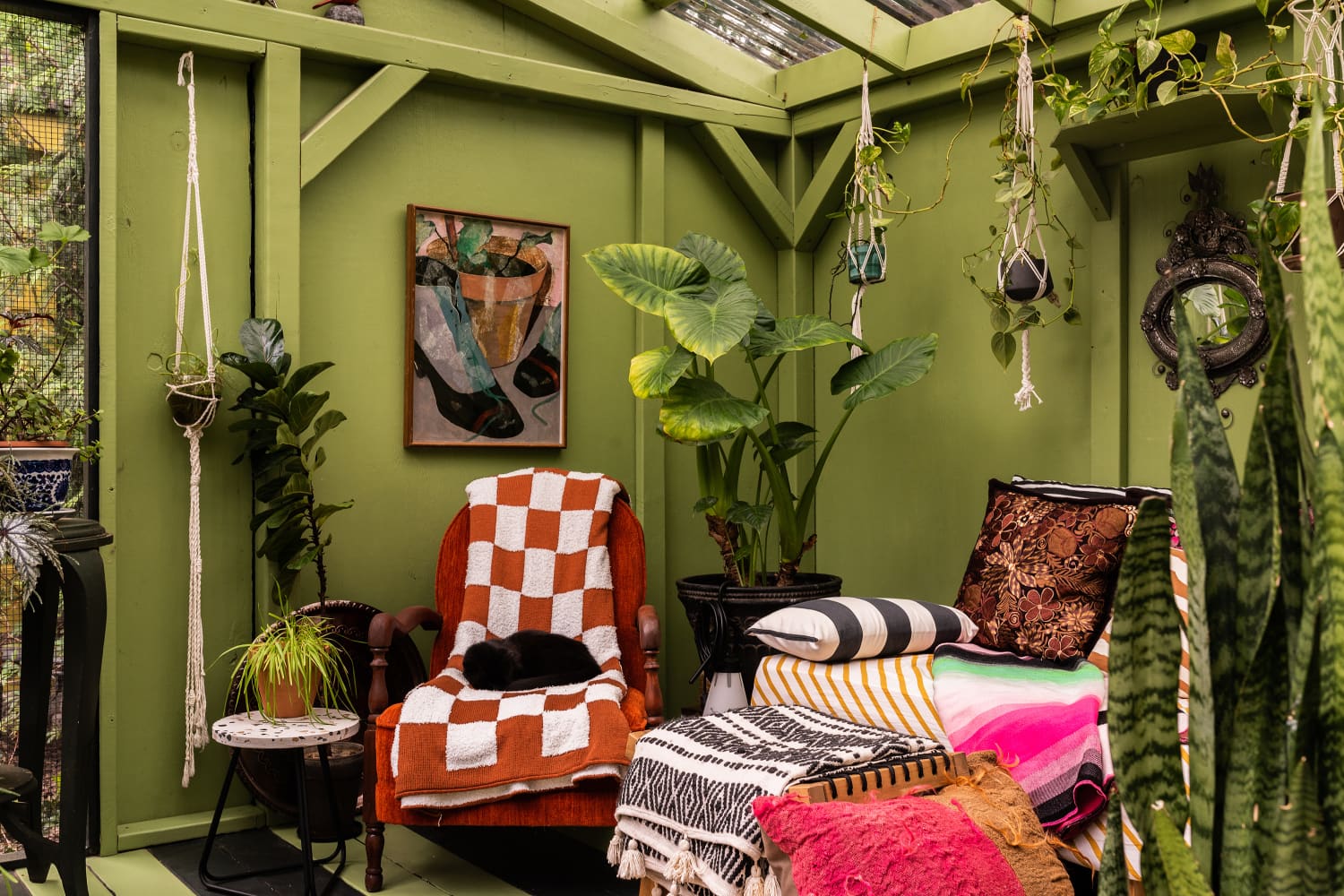 This Is the Easiest Way to Make Your Outdoor Space Look Instantly Styled