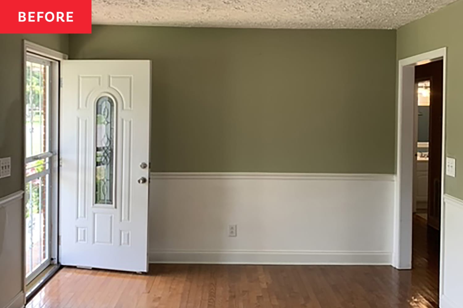 A “Blank” Wall Transforms into a Dreamy Entryway for 0