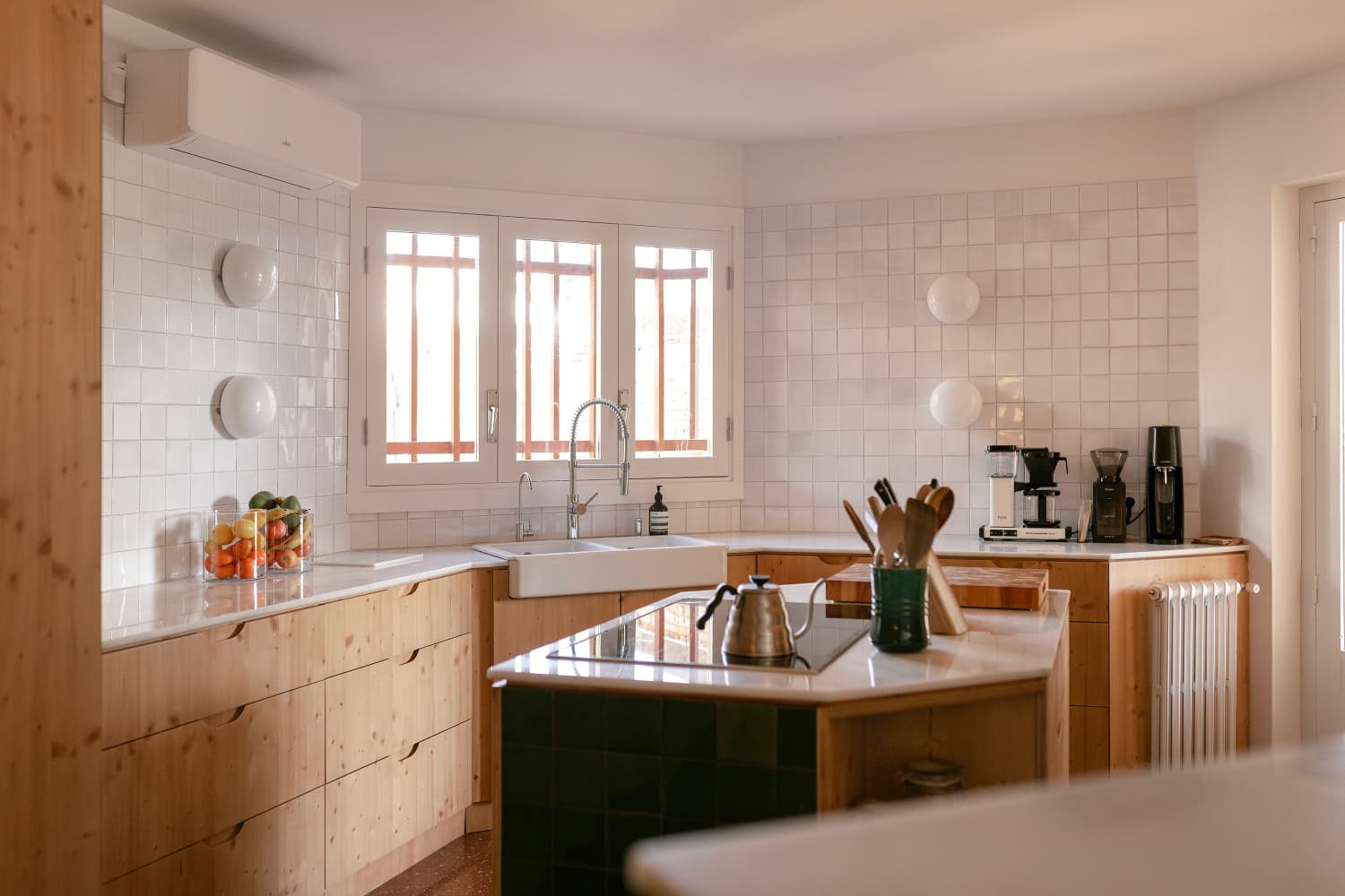 Wood Kitchen Cabinets Are Officially in Style for 2026, According to Experts