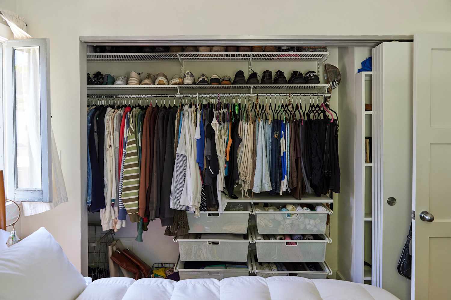 I’m Never Ironing Linen Again After Learning Her Trick for Removing Wrinkles