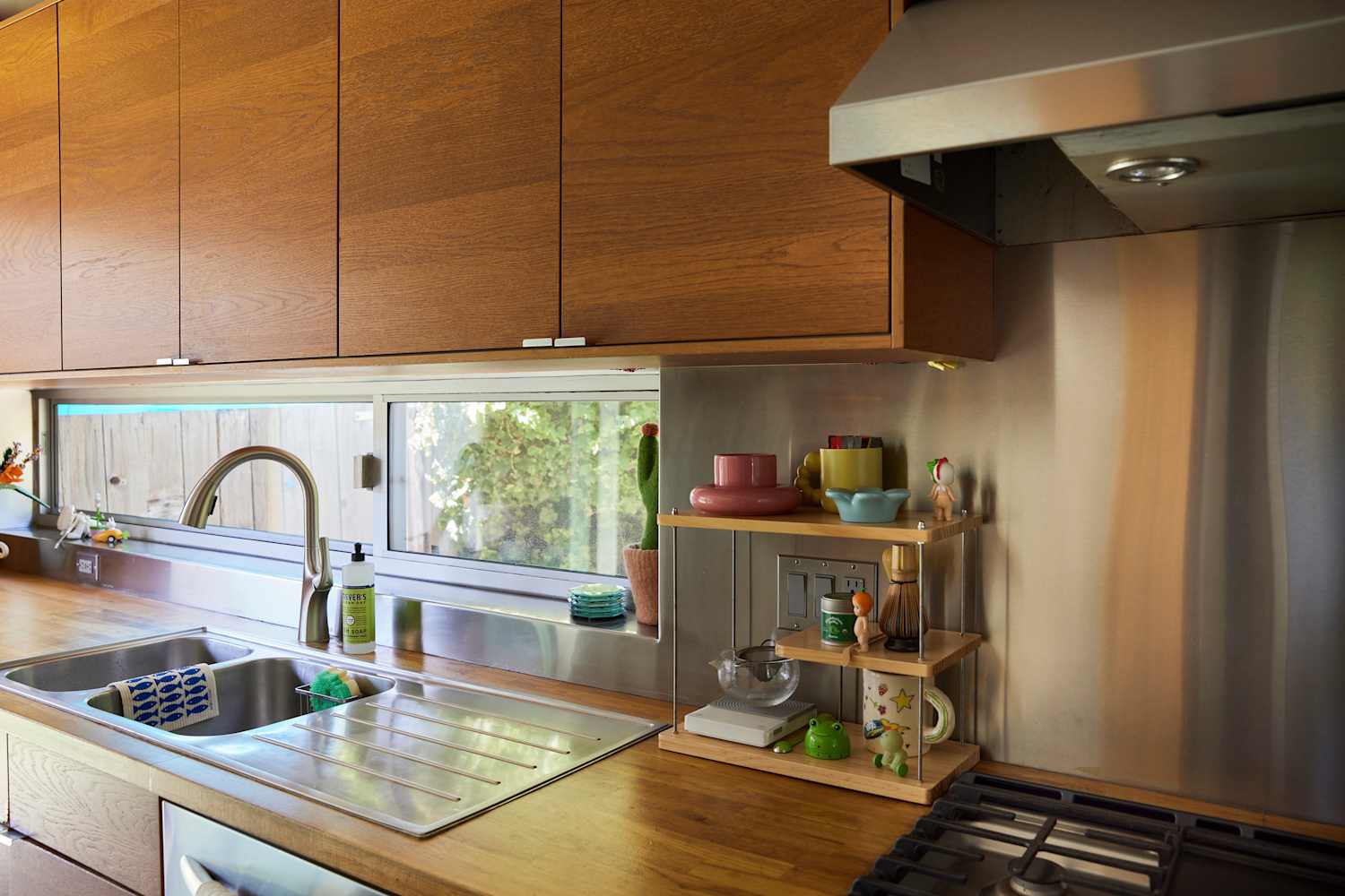 This Cute and Practical Gem Is the Easiest Way to Display Items in a Small Kitchen