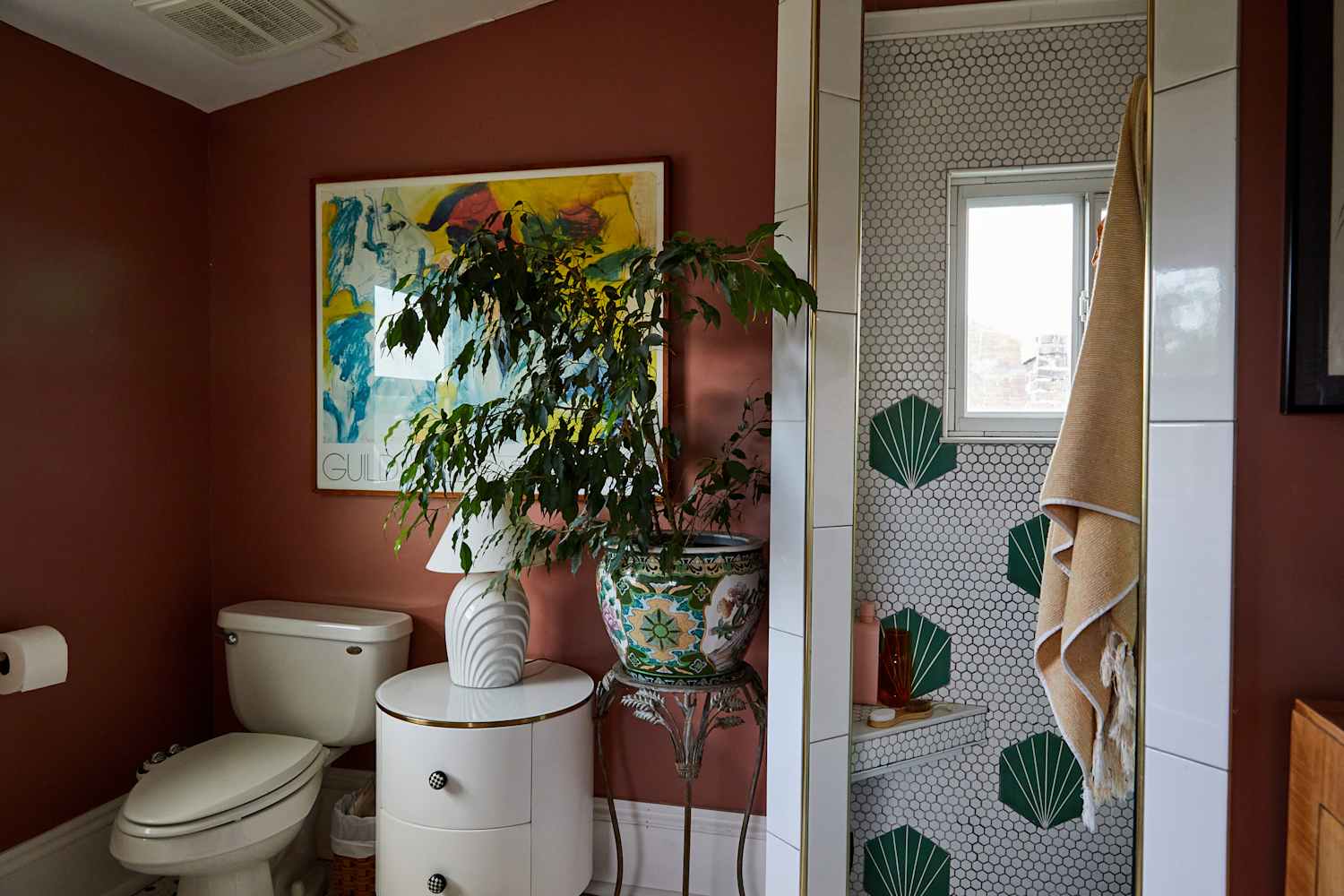 Why a Designer Keeps an Antique Jar in Her Bathroom of All Places (It's So Clever!)