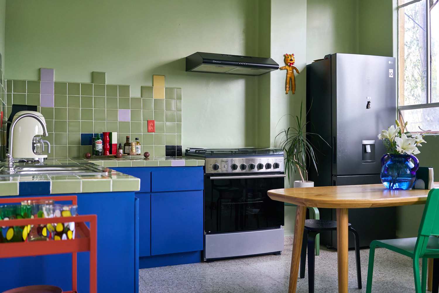 Not Everyone Wants a Kitchen Island Anymore - Here's What We're Seeing Instead