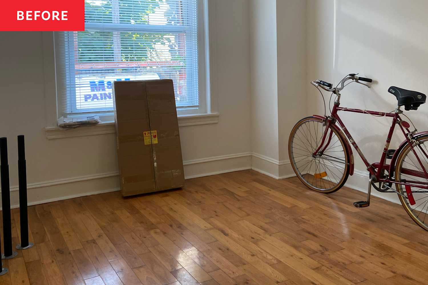 Before & After: This Maximalist Living Room Makeover Is "Lava Lamp Chic"