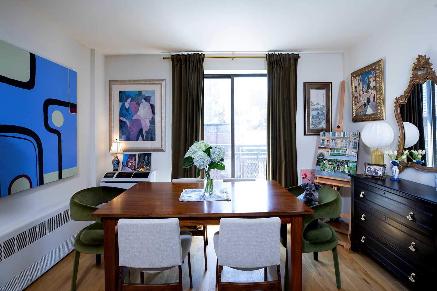 Designers Say This Bedroom Staple Can Work Wonders in a Dining Room