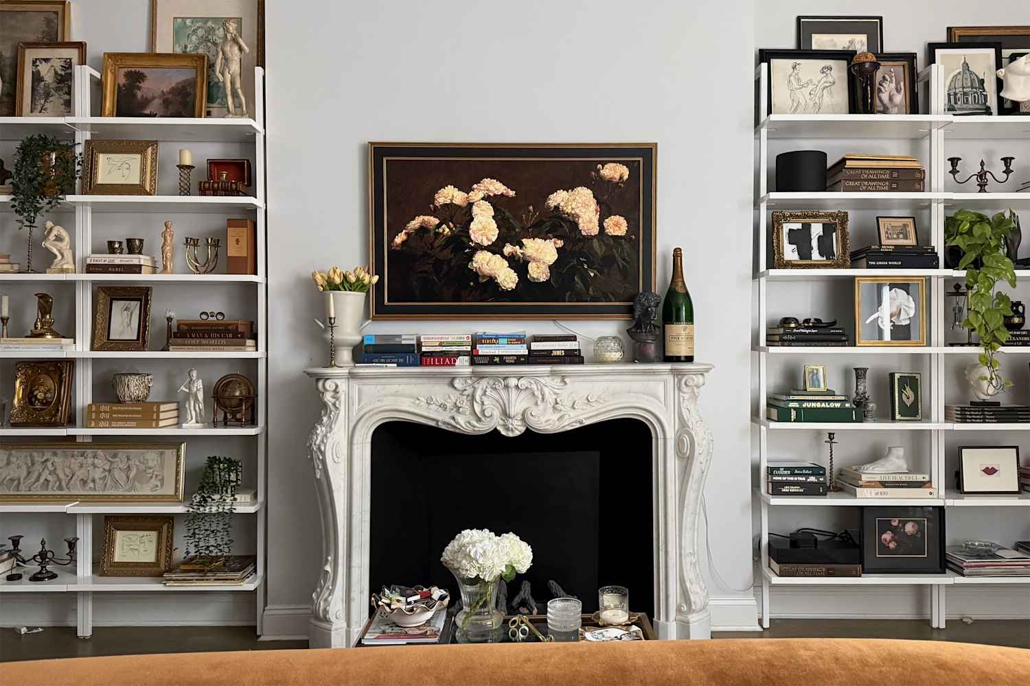 She Turned a Post-Breakup NYC Apartment into a Parisian-Chic Bachelorette Pad