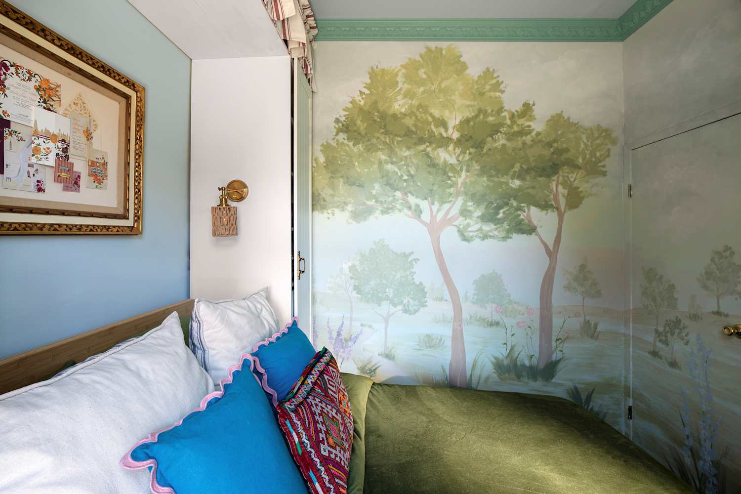 I'm Not Handy, But I'm Copying This Cozy IKEA PAX Bed Nook DIY