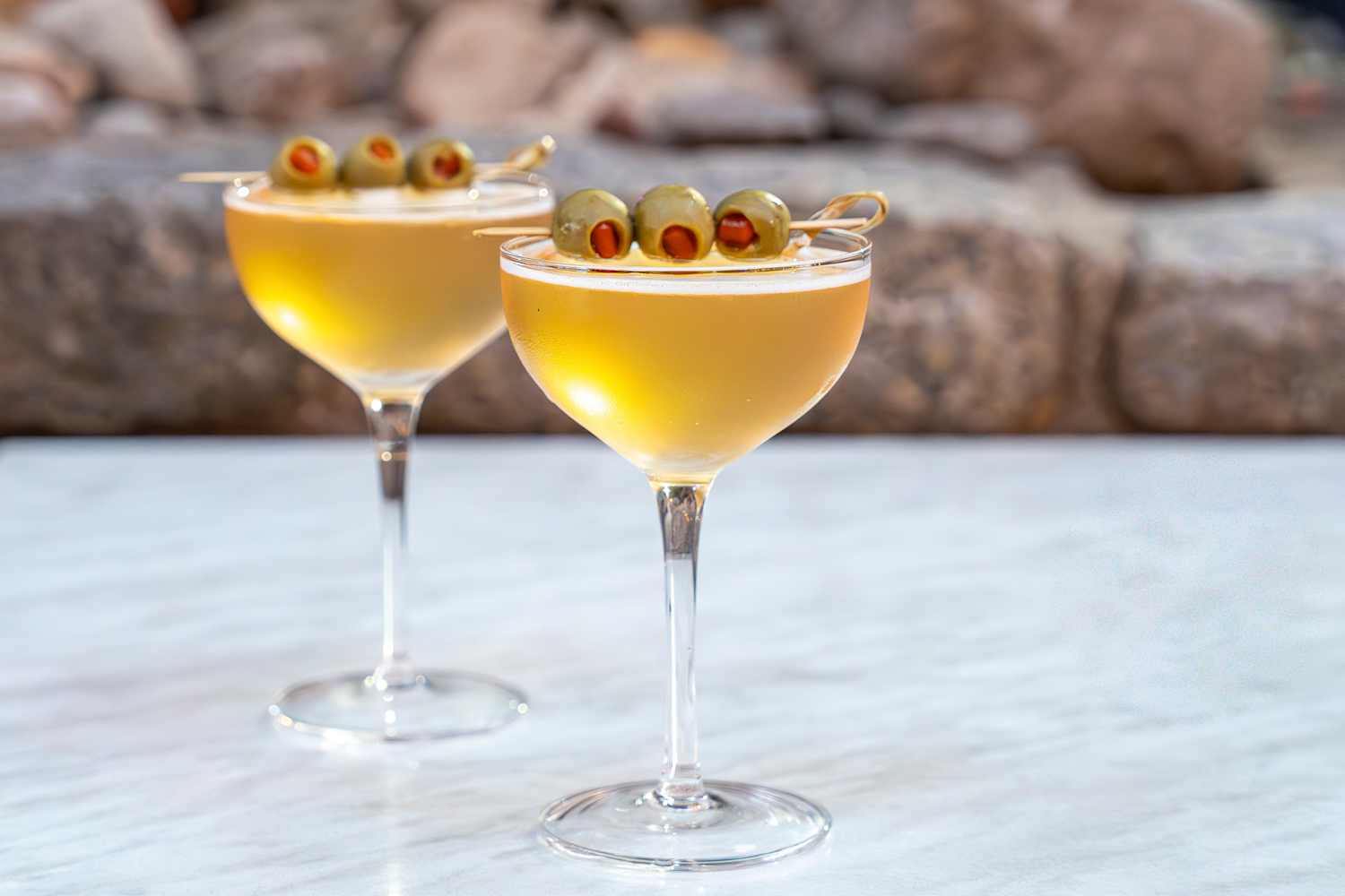 Dolly Parton's 3-Ingredient "Dirt Road" Cocktail Is So Good, I'm Making It Every Weekend
