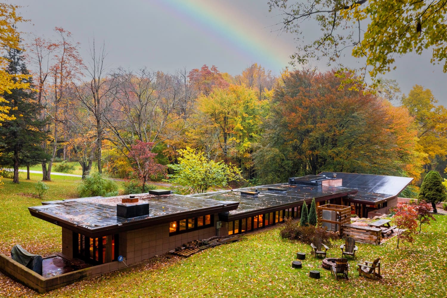 Frank Lloyd Wright’s Eppstein House Is for Sale