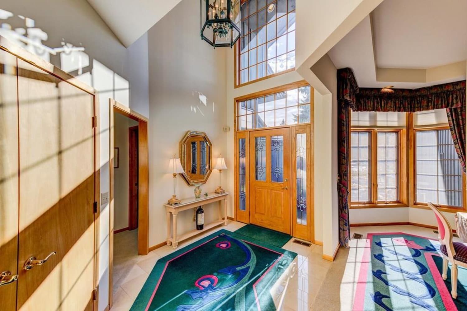 The Most ’90s House You’ve Ever Seen Is for Sale in St. Paul, Minnesota