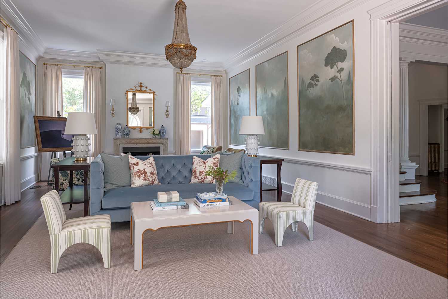 Designers Say This Vintage Piece Is the "Jewelry" Every Room Is Missing