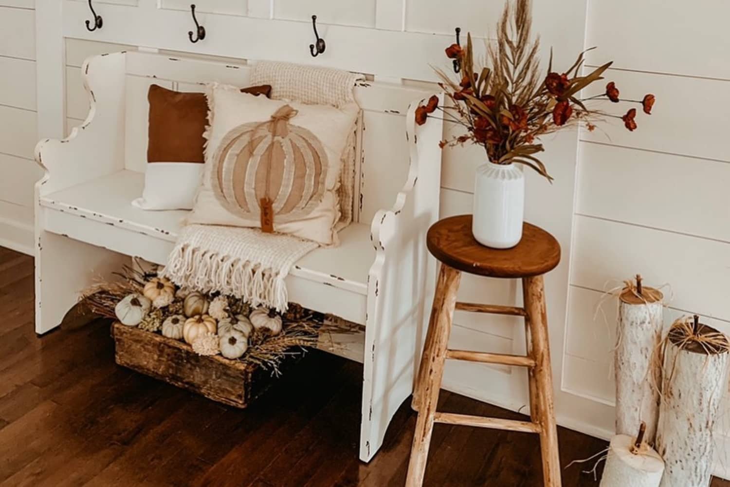 10+ Decorate Apartment For Fall ArtaRainee