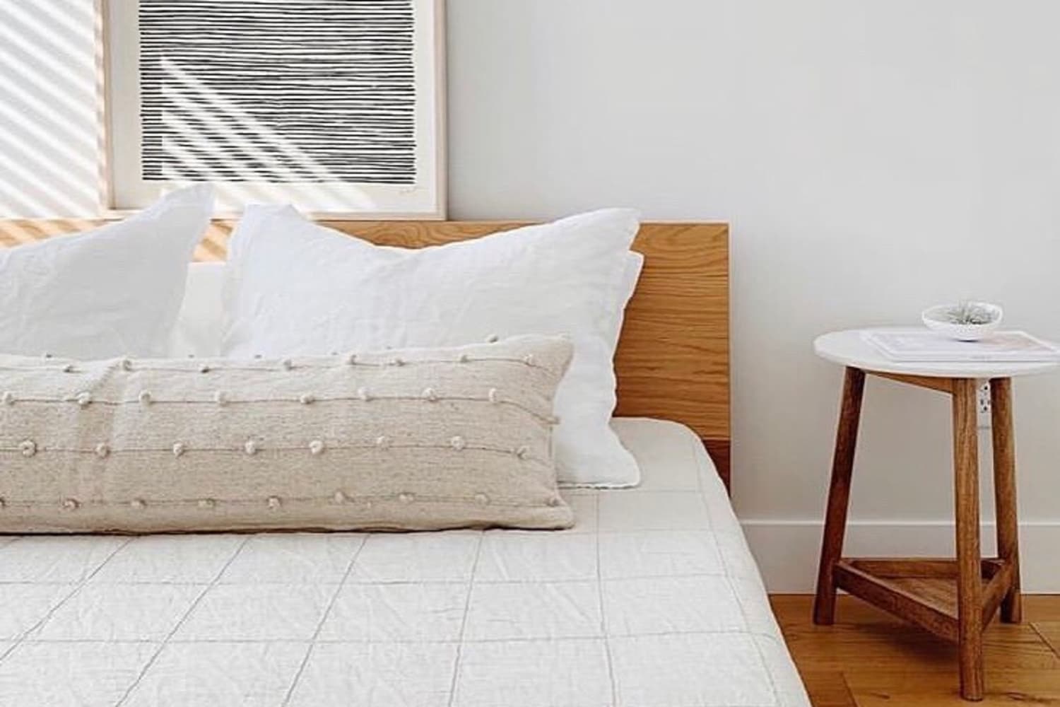 Lumbar pillow size for queen bed deals