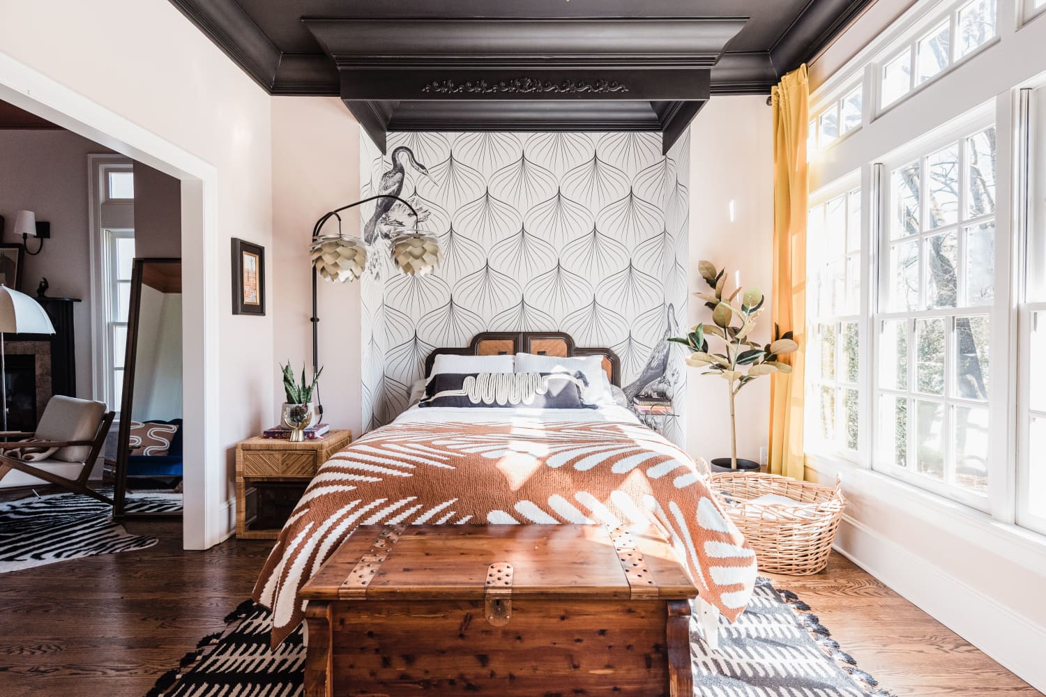 These Headboard Styles Can Make a Bedroom Look Expensive, According to