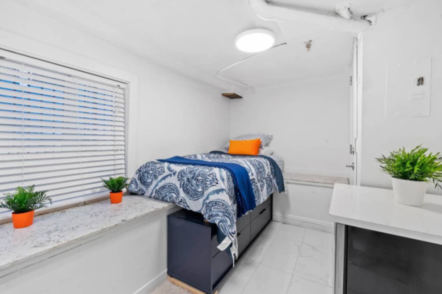 Craigslist quad store cities furniture