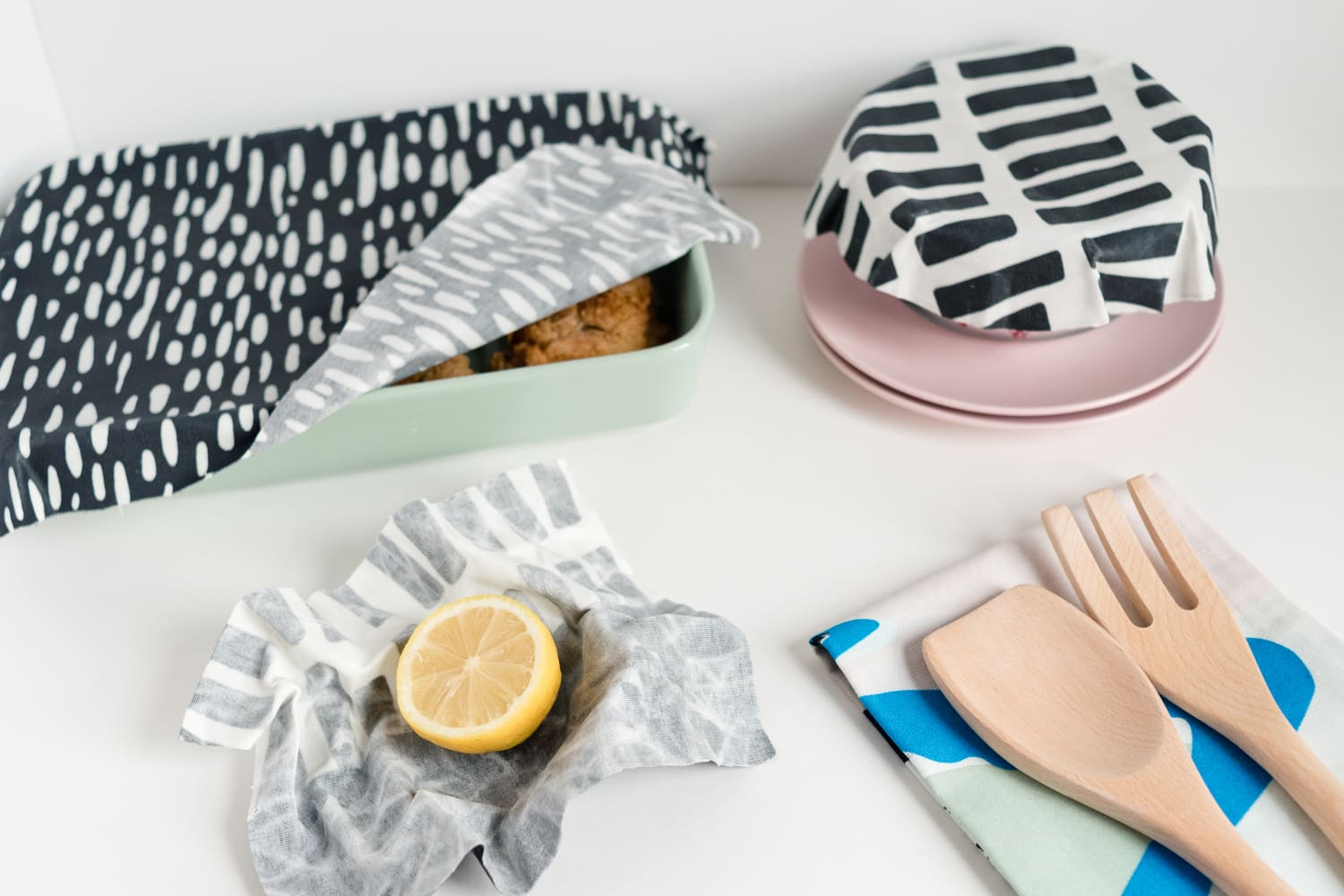 Here’s How to Make Your Own Reusable Food Wrap