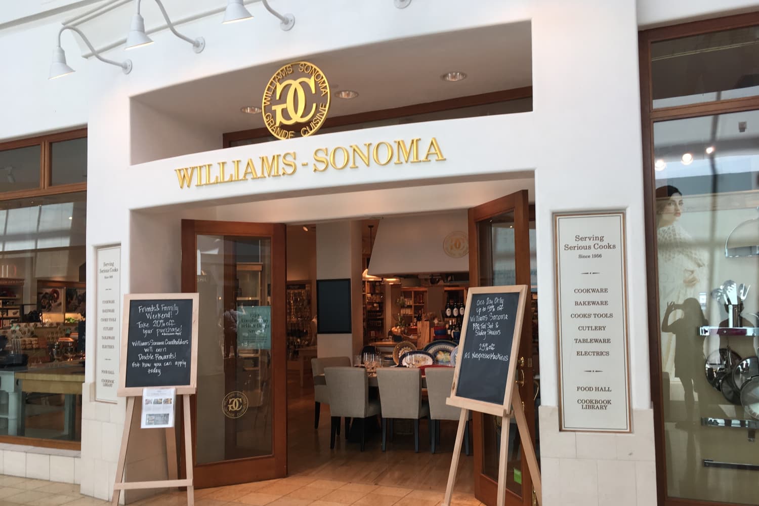 WilliamsSonoma Is Hiring for 2,000 Holiday WorkFromHome Jobs