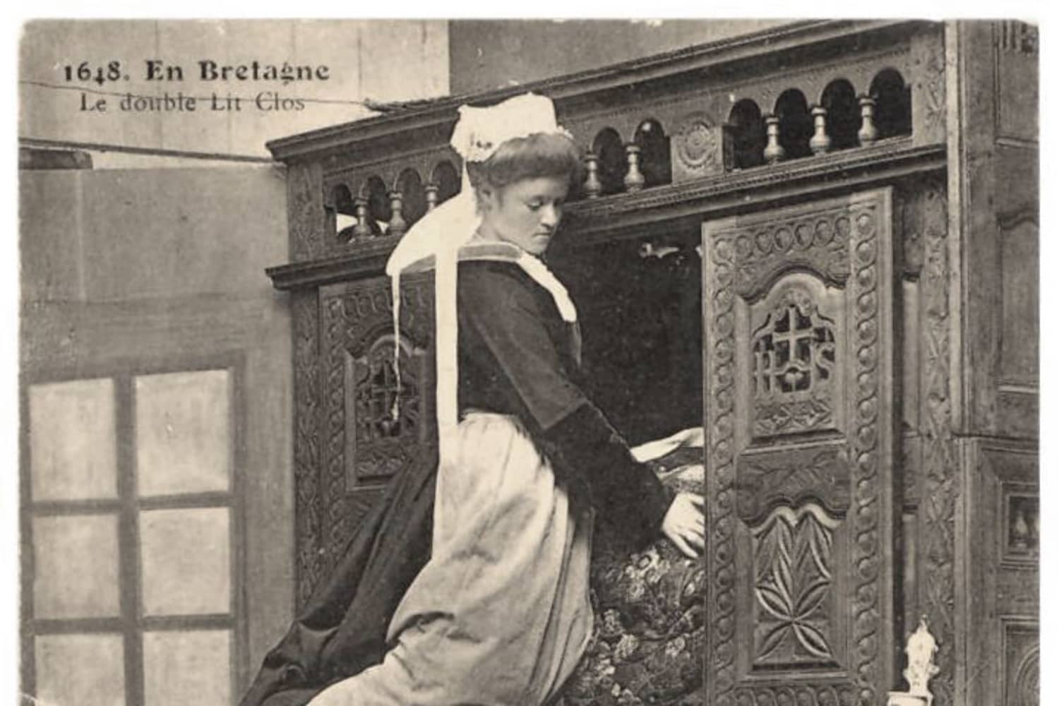 The Weird History of the Box Bed Apartment Therapy