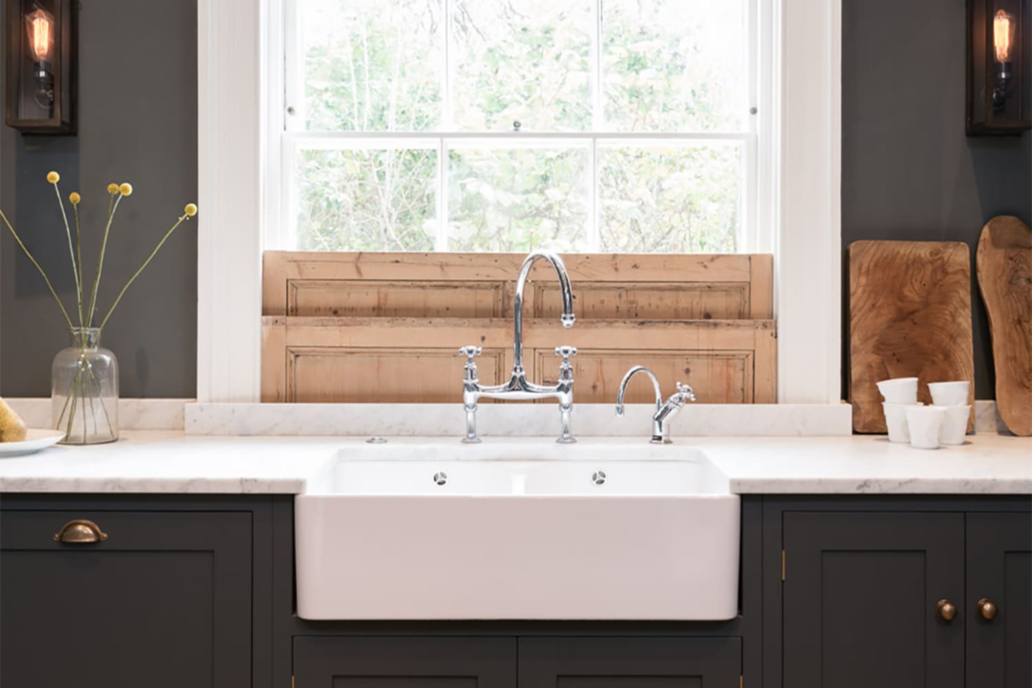Farmhouse or Apron Sinks Everything You Need to Know Apartment