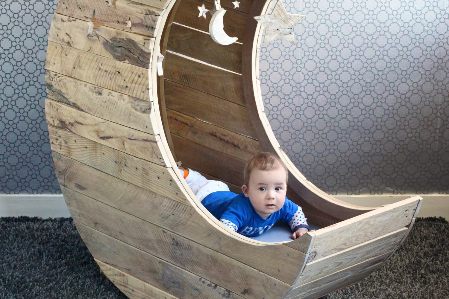 Pallet half moon cradle for sale deals