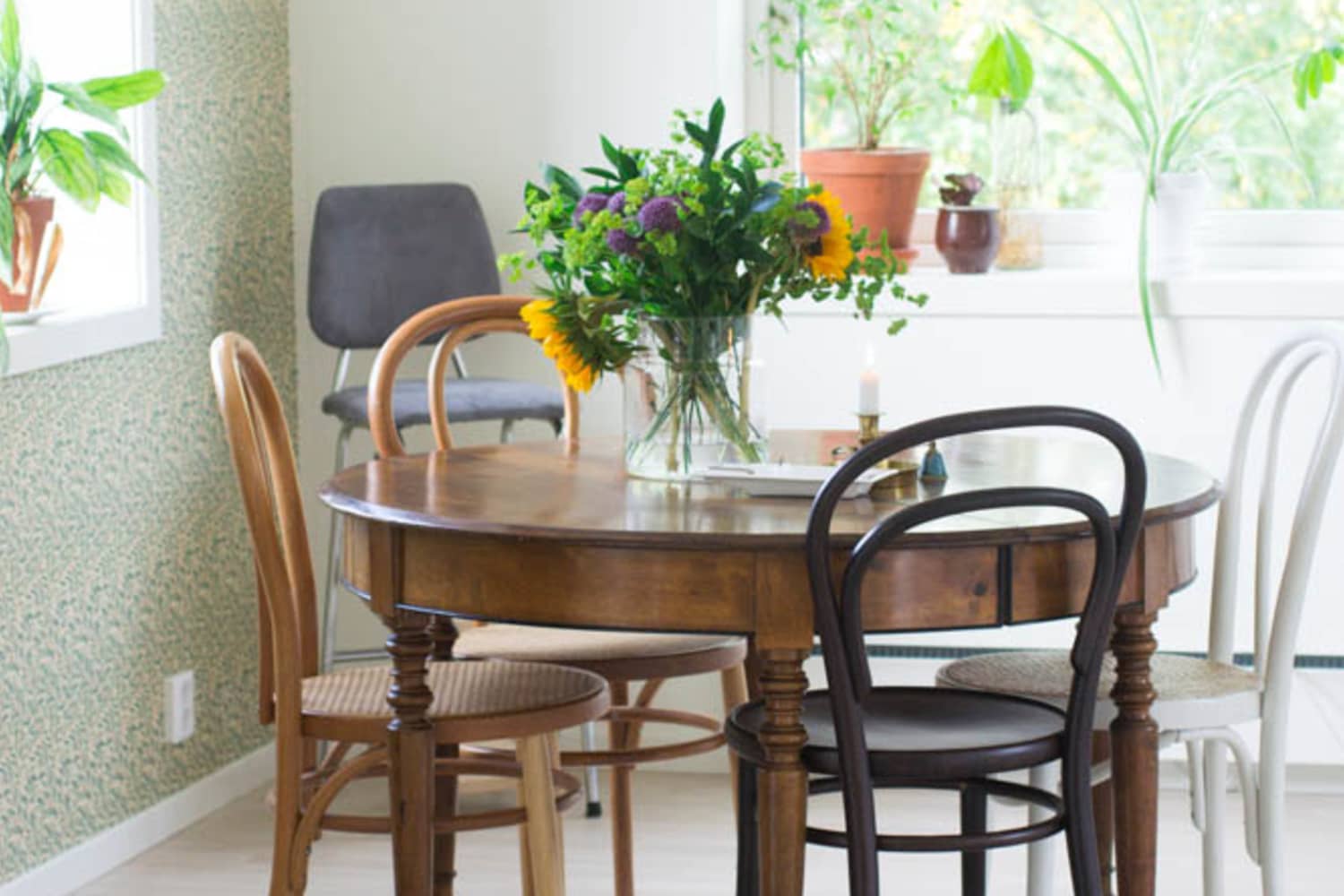 Thonet outlet era chair