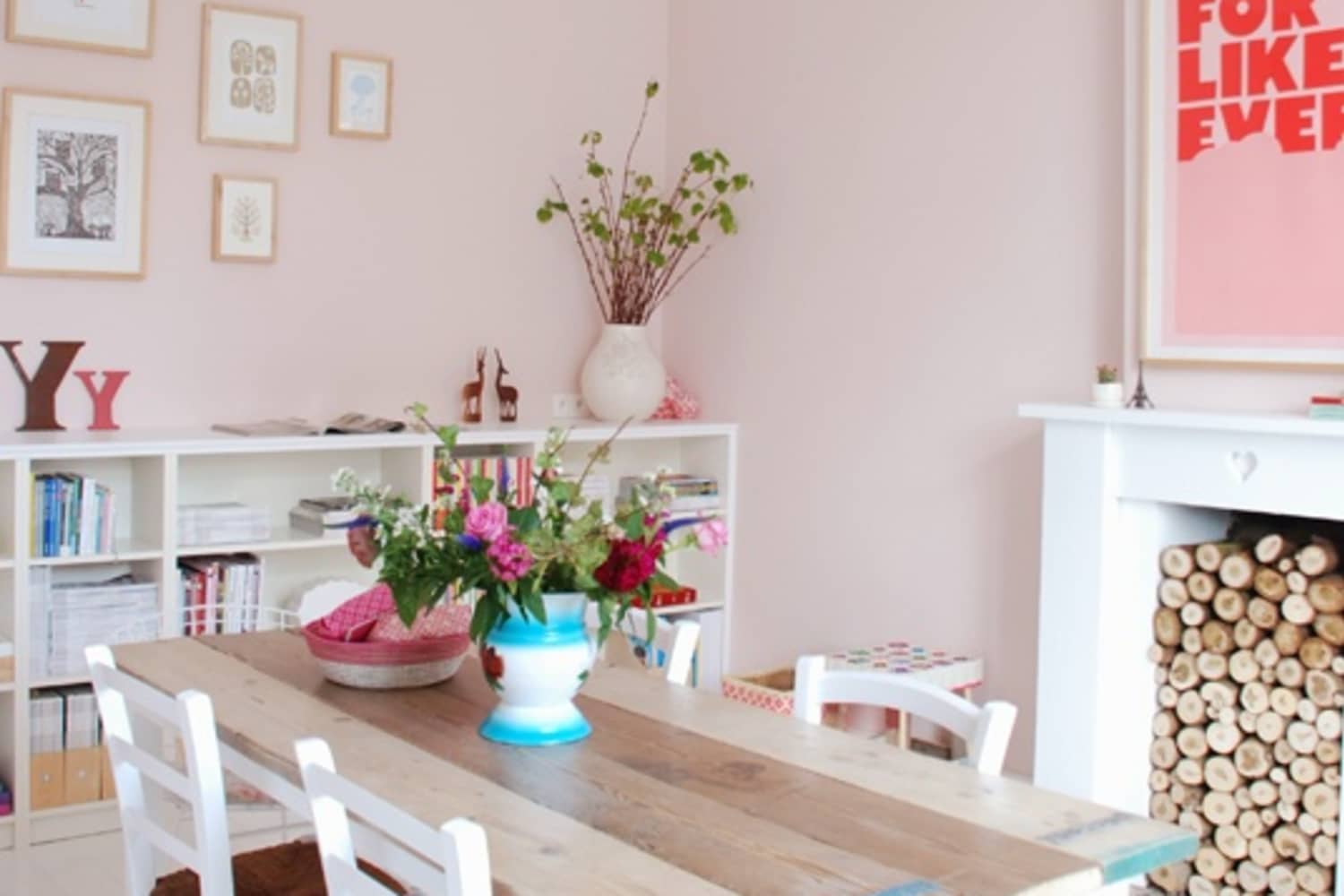 Pink top dining room