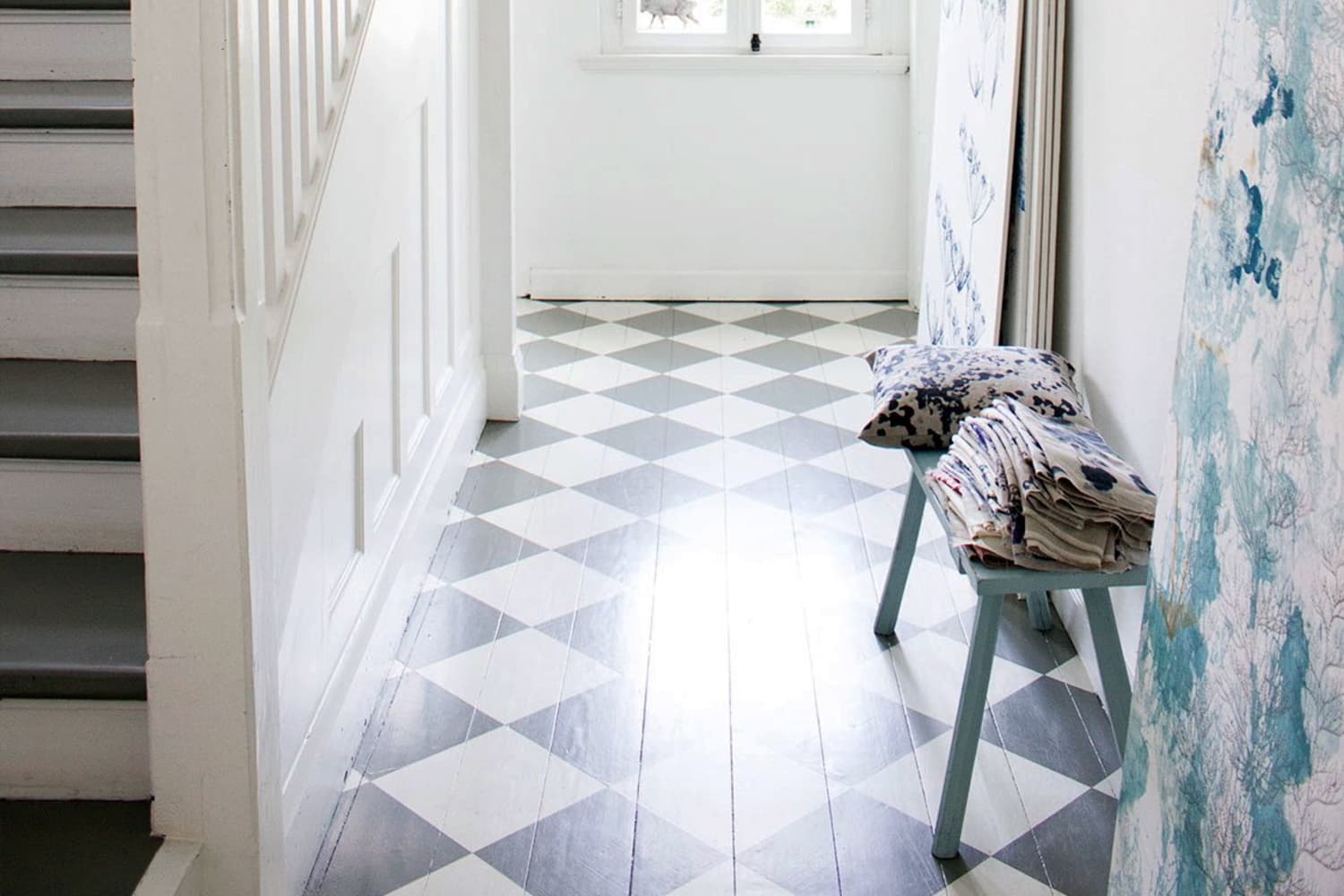 Checkered online floor tile