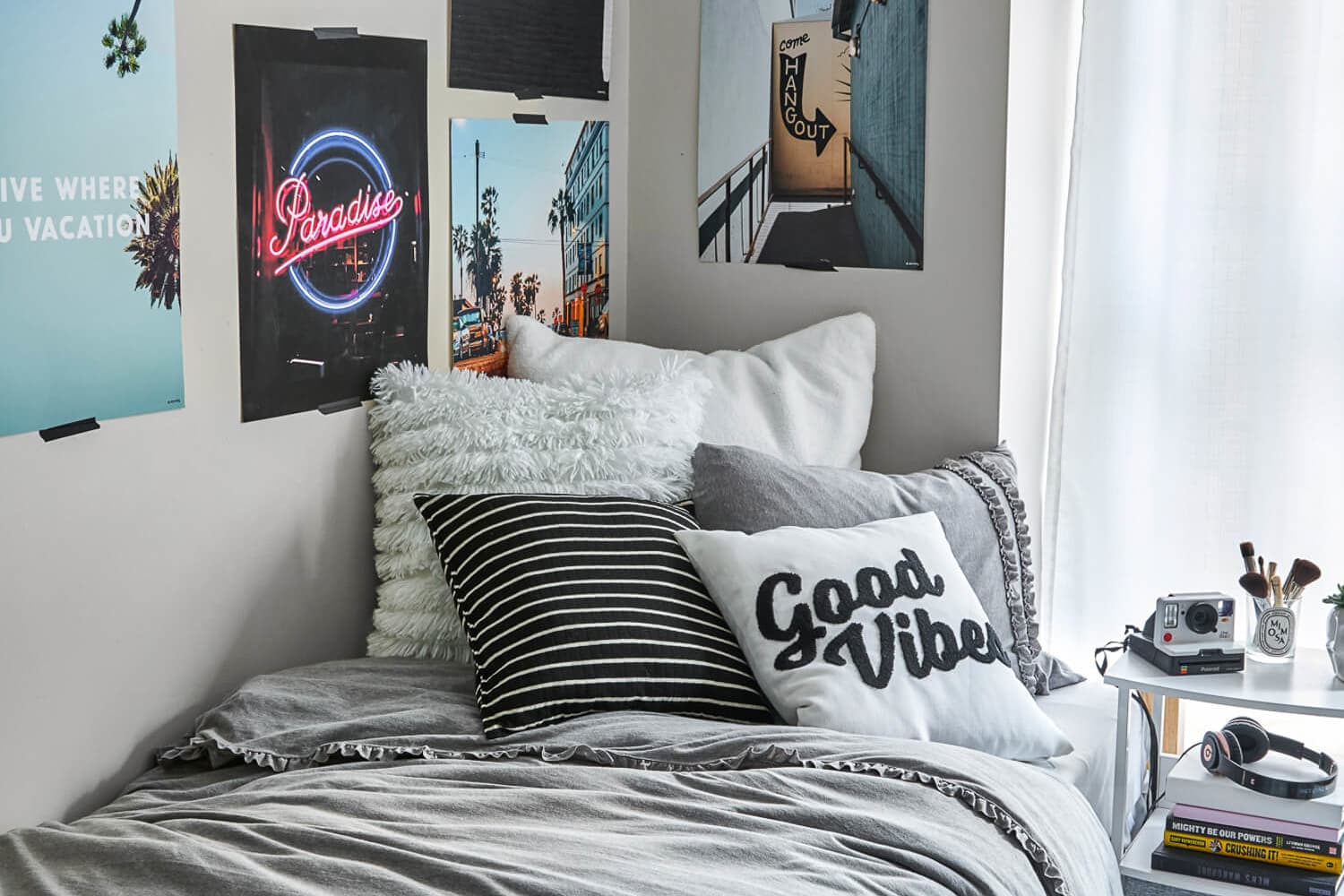 Move Over, Bob Marley—These Are the Most Popular Dorm Room Posters ...