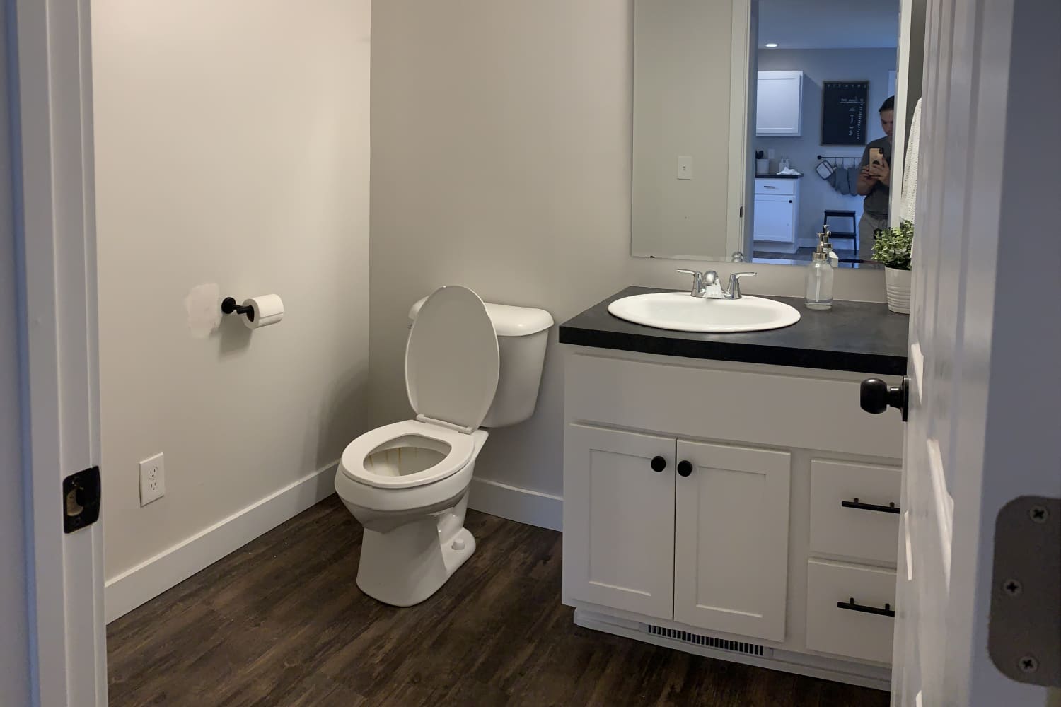 Before and After: A $200 Bathroom Transformation Done in a Weekend ...