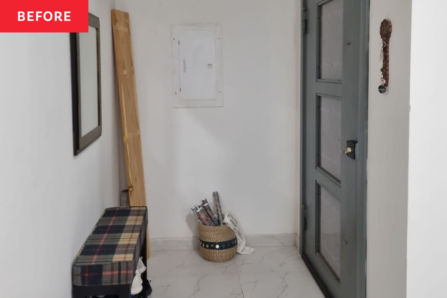 See How a Boring White Entryway Becomes Functional for a Family of 5 ...